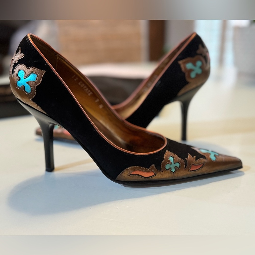 GORGEOUS Donald J Pliner